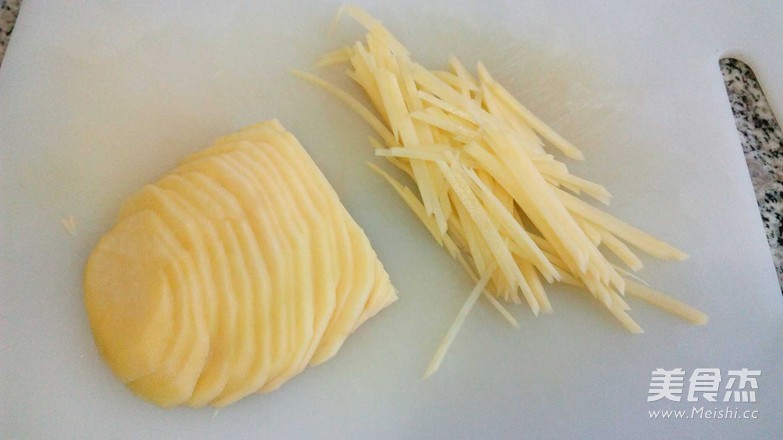 土豆丝炒韭菜