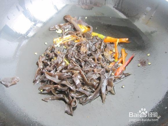金针菇黑木耳炒肉丝