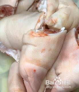 如何做红烧猪蹄？
