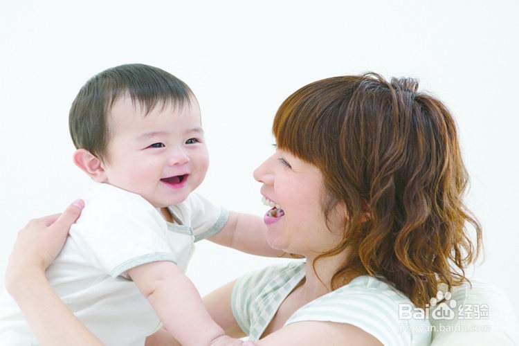 如何让宝宝健康快乐的度过夏季