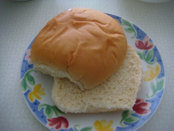 吞拿鱼汉堡包这样做才美味,你会做吗?