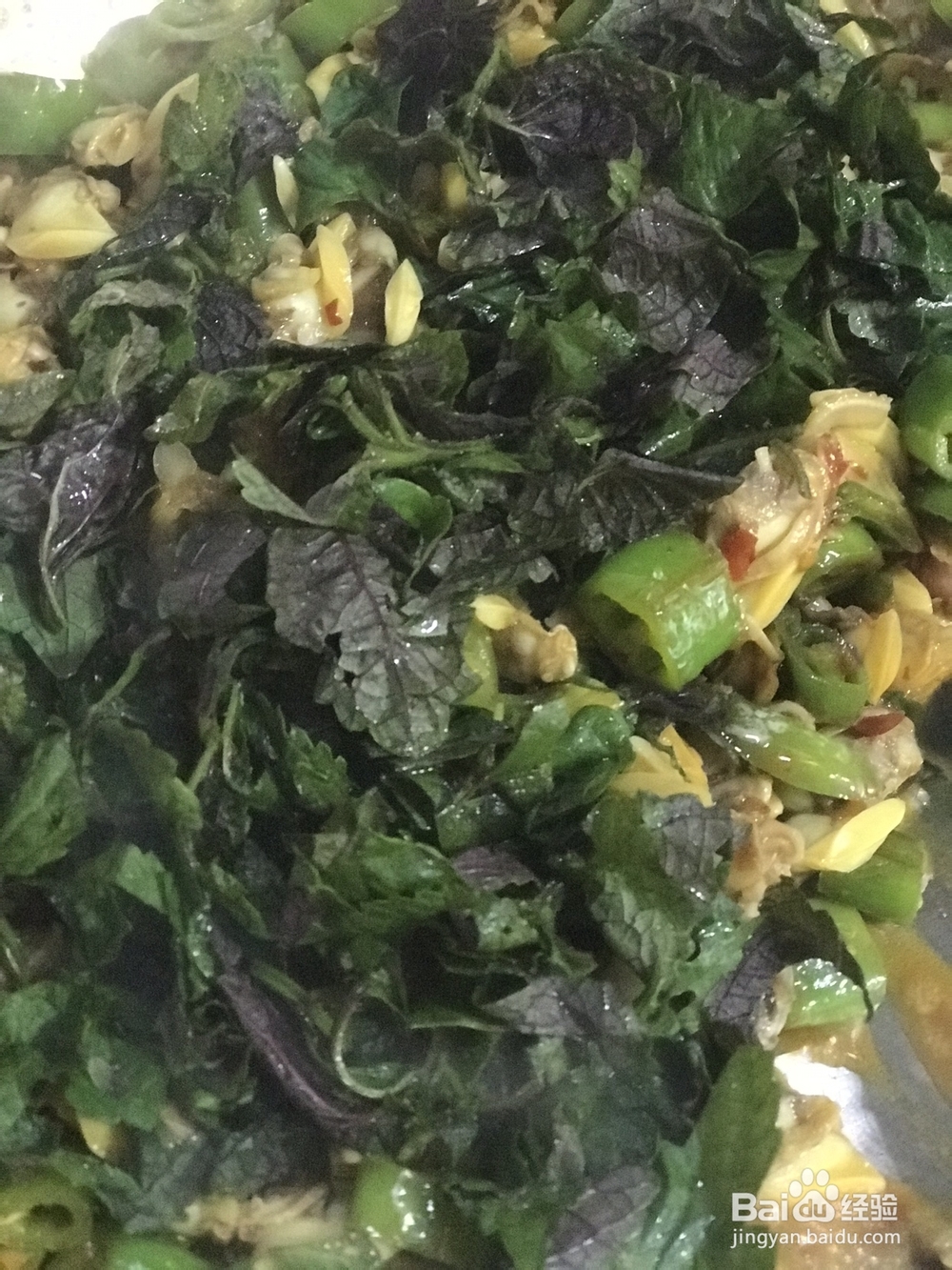 吃不胖的辣椒紫苏炒花甲肉