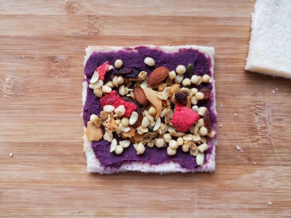 燕麦紫薯吐司卷