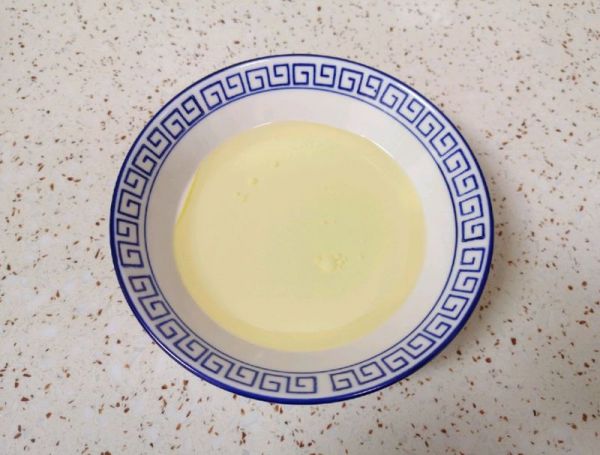 黑芝麻玛德琳蛋糕