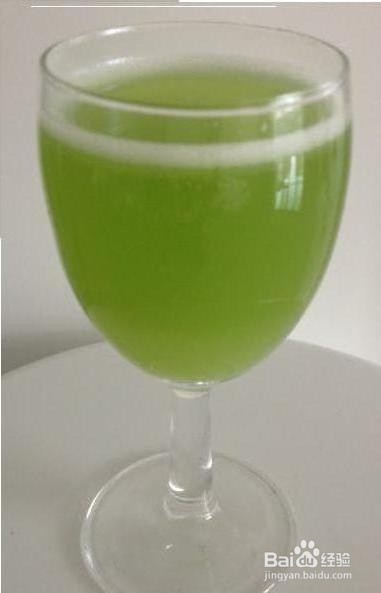 夏日炎炎，来杯苦瓜汁消消暑吧