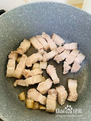 笋干焖肉的做法