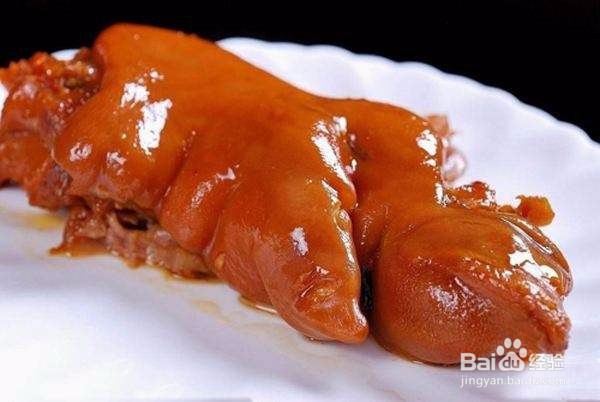 脸上长痘饮食上应该注意什么