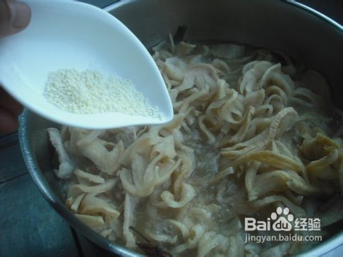 煲五花肉萝卜干