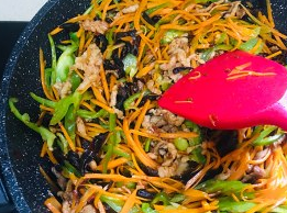 家常鱼香肉丝的做法