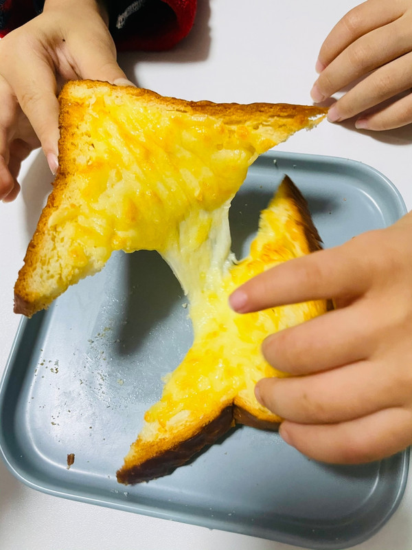 空气炸锅拉丝芝士吐司