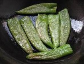 虎皮-尖椒的简单做法