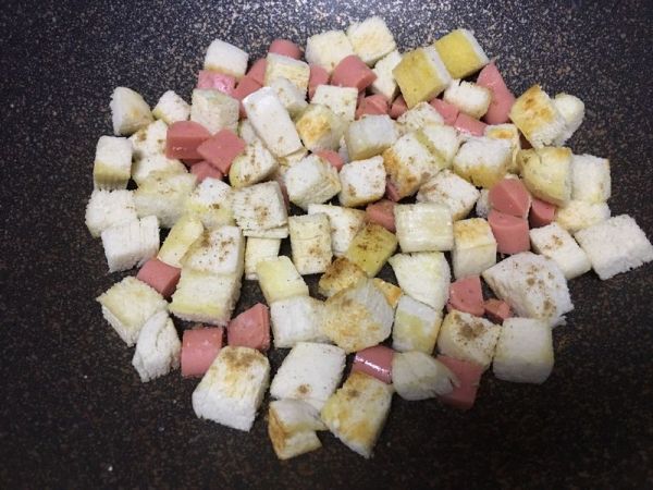 馒头火腿鸡蛋饼