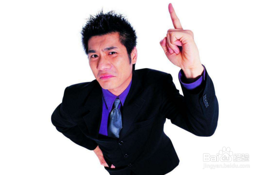 尴尬！第一天上班的菜鸟，撞见上司和女秘书偷情