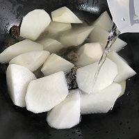 如何制作蚝干焖萝卜