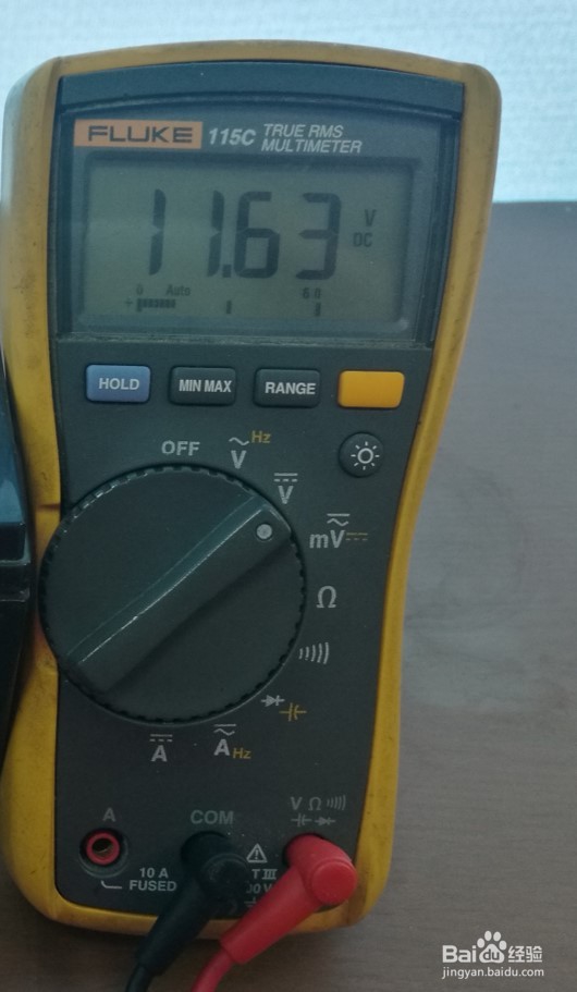 数字万用表测量电压的方法