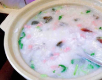 砂锅皮蛋瘦肉粥的制作步骤