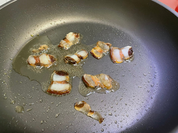 酱肉煸炒包心菜