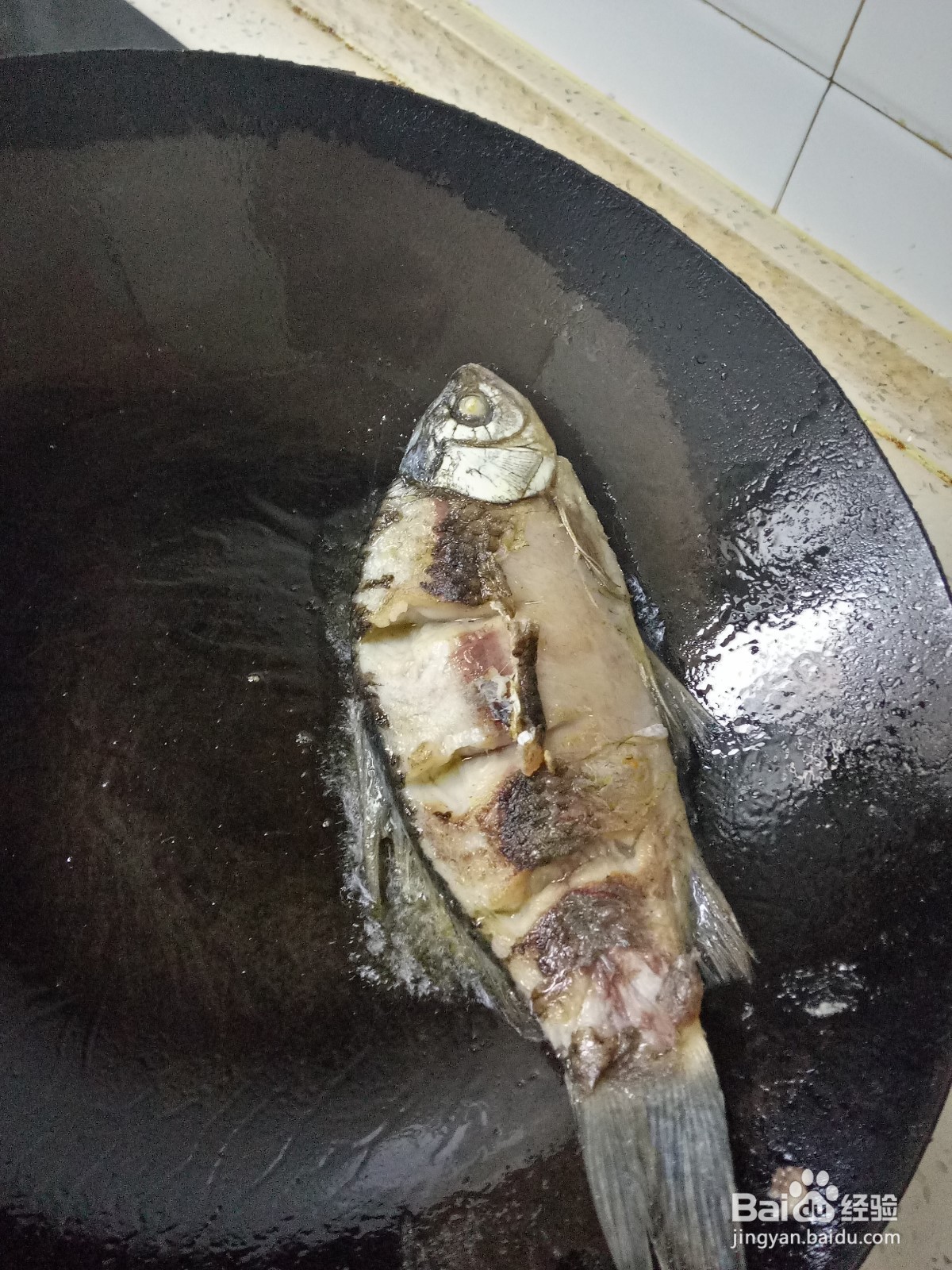 家常简单烧鲫鱼