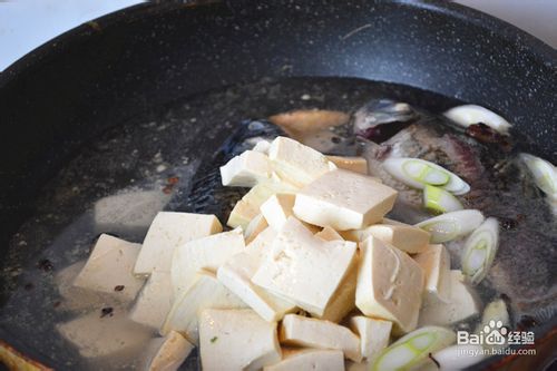 鲫鱼豆腐汤
