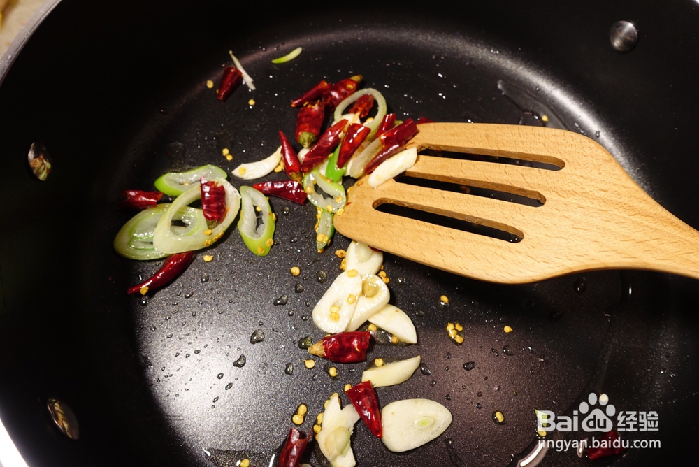 新手简单做手撕包菜