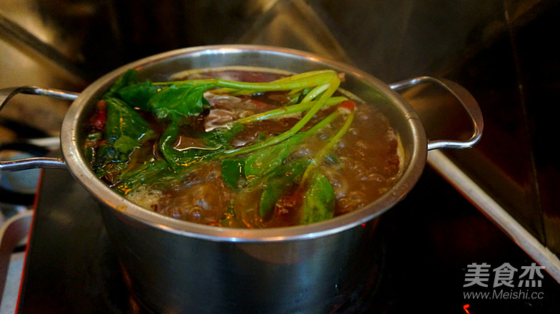 排骨米线煲的做法