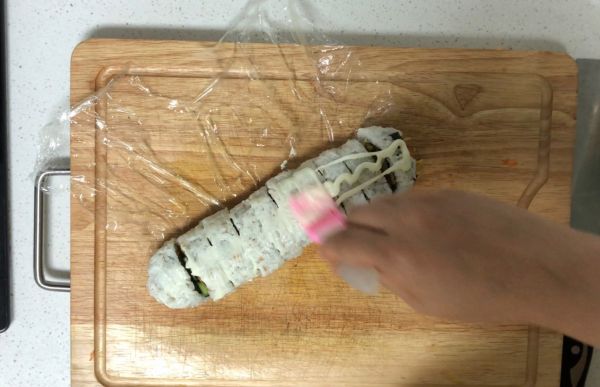 两款简单黄瓜海苔寿司卷