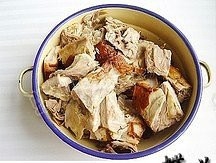 健康养生佳品青椒炒烤鸭架的做法