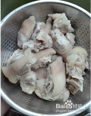 红烧猪蹄，酱香味，超级过嘴瘾的卤猪蹄