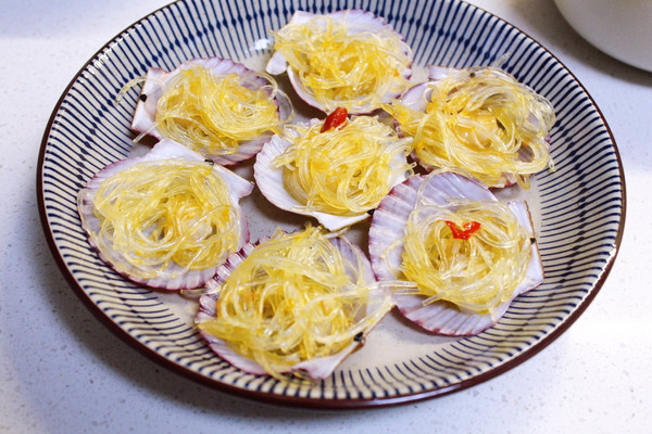 蒜蓉粉丝蒸扇贝