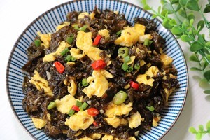鲜香无比的地衣炒蛋做法