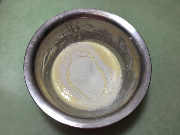 拉花轻乳酪蛋糕