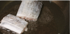 酒酿圆子烧带鱼的做法