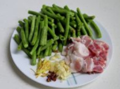 如何做酱香豆角