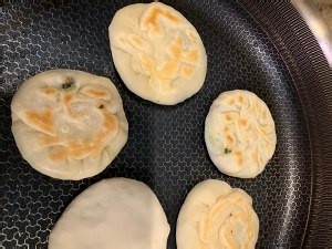 鸡蛋馅饼(小朋友的最爱)
