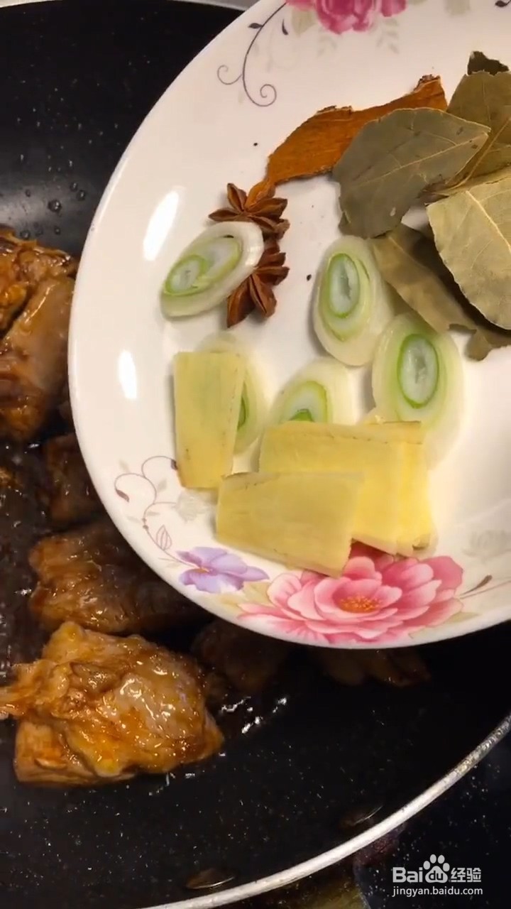 如何在家自制红烧排骨