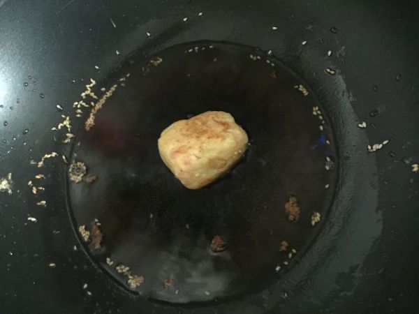 炸土豆鹌鹑蛋丸子