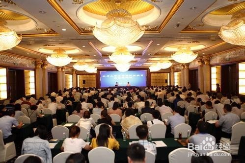 怎样抓好大学生思想教育