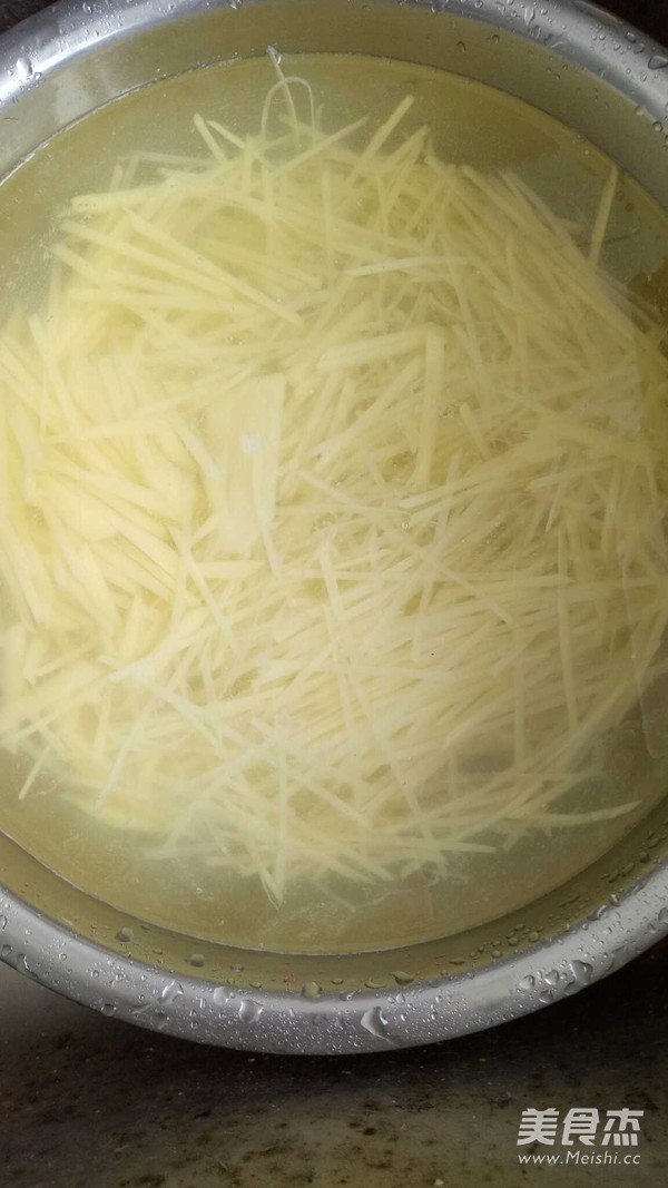 醋溜土豆丝的做法