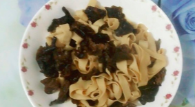 木耳拌豆皮制作步骤