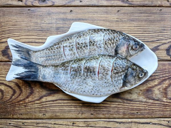 薏米山药鲫鱼汤