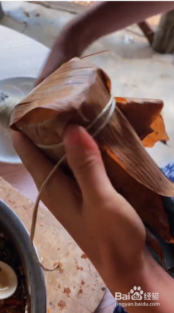 怎么做腊肠杂粮竹筒饭？