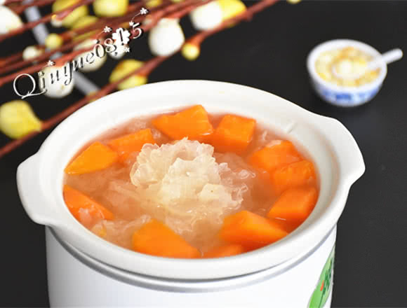 冰糖银耳炖木瓜