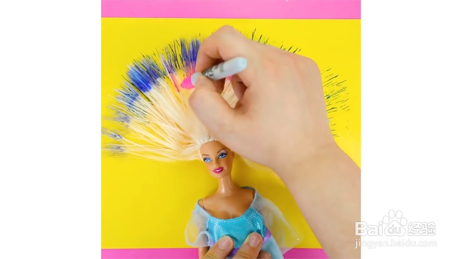 如何给芭比娃娃染头发