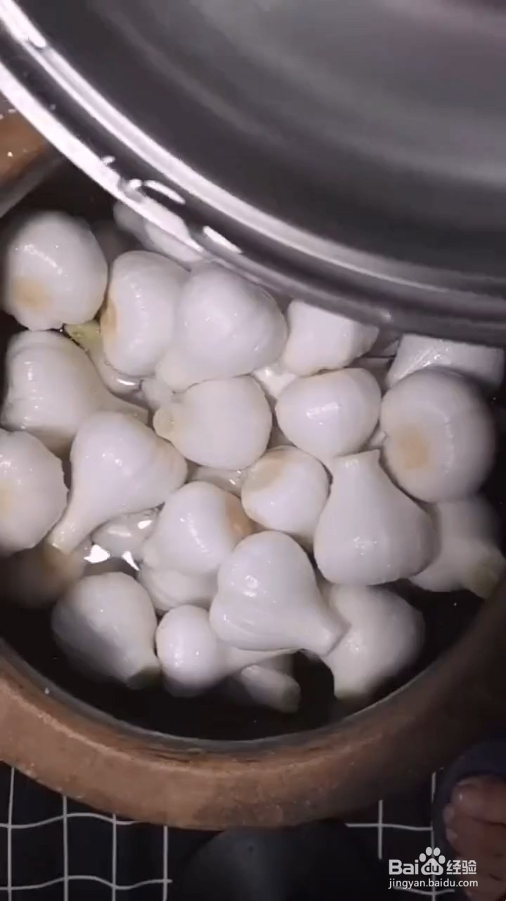 在家怎么腌制糖醋蒜