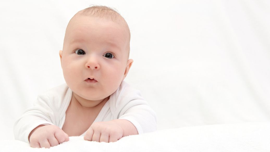 小孩取名字 男孩张皓开头