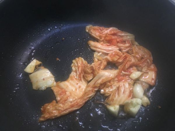 泡菜海鲜菌菇火锅