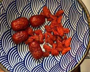 食补养生滋补山药鸽子汤的做法