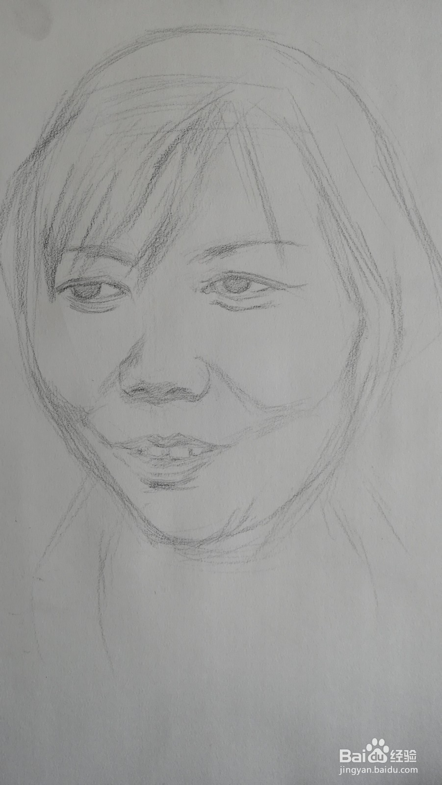 怎么画中年妇女的素描肖像