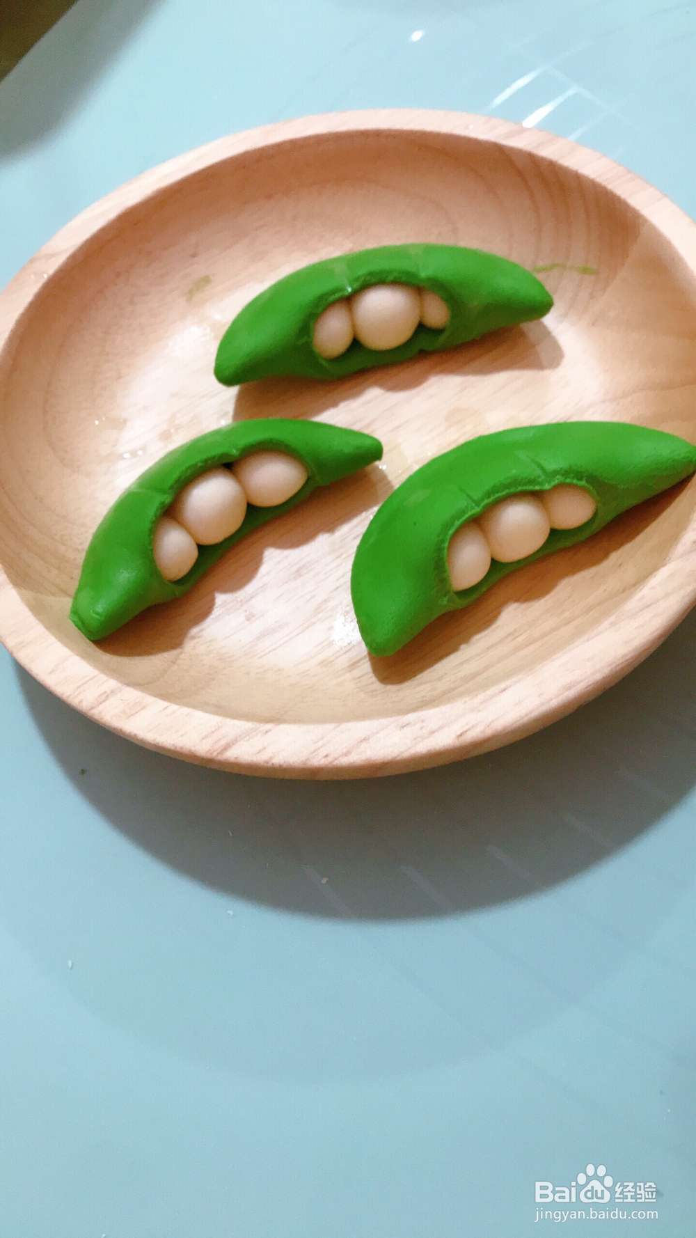 如何做一款好吃的豌豆豆角卡通馒头