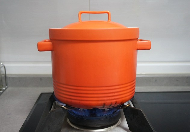 做肘子用冷水还是热水煮呢